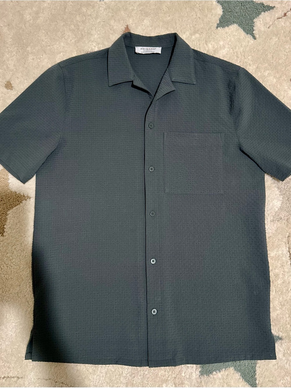 Primark Men’s Short Sleeve Button-Down Shirt in Dark Green
